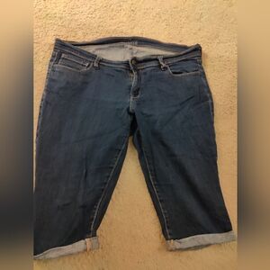 Old Navy Dark Blue Denim Capri Jeans, Size 14